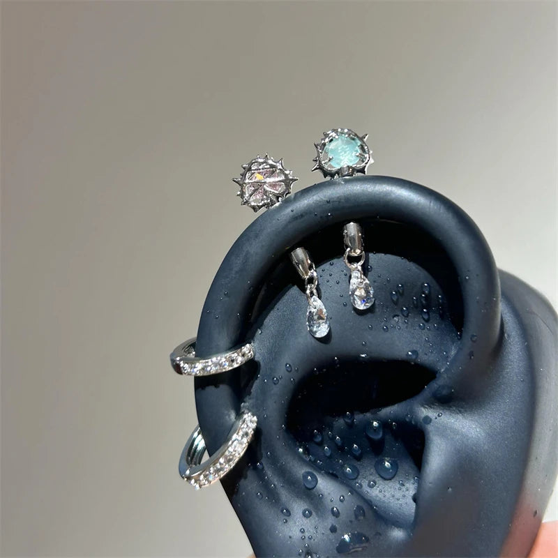 Thorned Heart Titanium Cartilage Stud