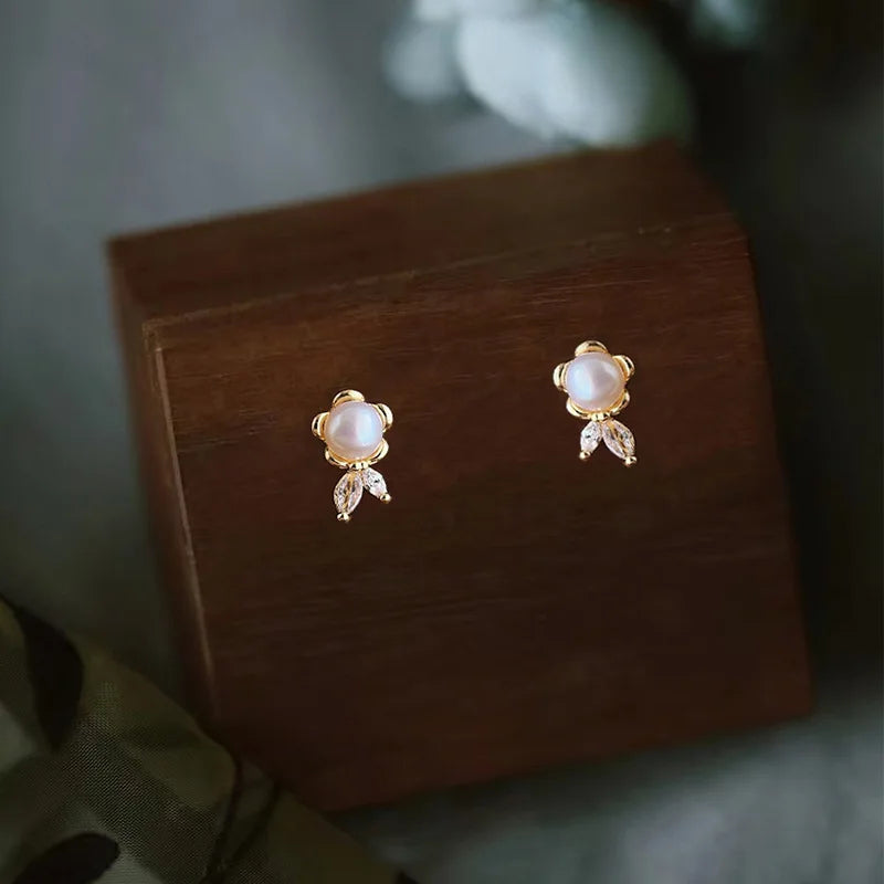 Ballet Shoe Earrings (Silver Tone Studs)